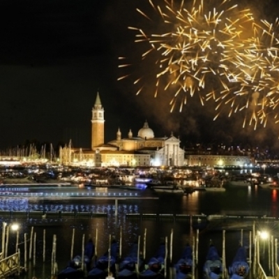 Nova Godina Docek Venecija fotke slike 2027 gondola
