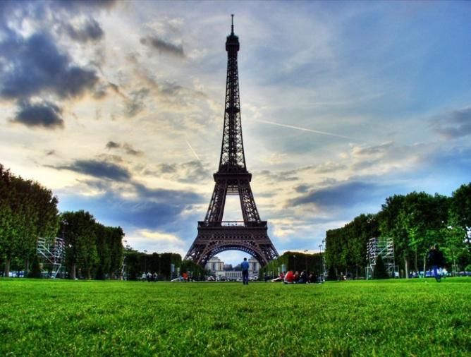 Pariz Nova Godina slike 2027